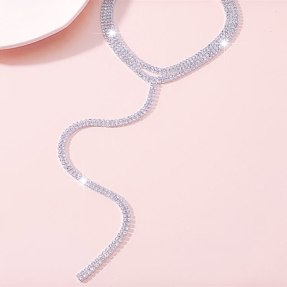 ⚜️[𝟯/$𝟯𝟴]⚜️NEW 2 Layered Long Drop Rhinestone Necklace - Picture 10 of 14